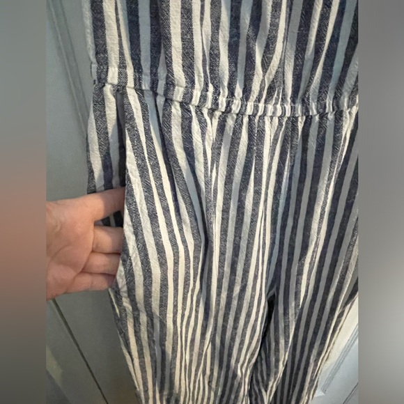 Old Navy EUC Striped Linen Blend Wide-Leg Jumpsuit - Picture 6 of 8